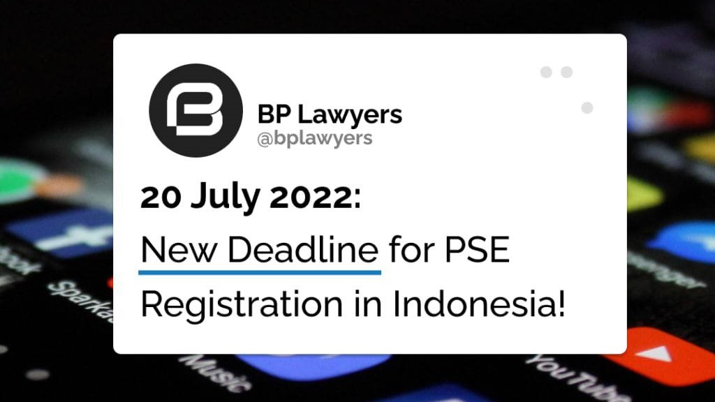 Semua pihak dan/atau perusahaan yang memiliki, mengoperasikan dan/atau mengelola sistem elektronik di sektor swasta (non-pemerintah) berkewajiban untuk mendaftar sebagai Penyelenggara Sistem Elektronik di Lingkup Privat (PSE Lingkup Privat) di Indonesia. Kewajiban ini mencakup mereka yang memiliki, mengoperasikan dan/atau mengelola situs web, aplikasi, dan/atau platform digital atau elektronik lainnya di Indonesia, atau yang tersedia untuk diakses di Indonesia, kepada masyarakat Indonesia. Sesuai Peraturan Menteri Komunikasi dan Informatika Nomor 10 Tahun 2021 yang diundangkan pada 21 Mei 2021, batas waktu pendaftaran PSE baru adalah 6 bulan setelah sistem izin usaha berbasis risiko melalui sistem OSS RBA diluncurkan secara efektif. Batas waktu ini selanjutnya ditetapkan oleh Kementerian Komunikasi dan Informatika sebagai 20 Juli 2022, yaitu 6 bulan setelah sistem OSS RBA diluncurkan secara efektif pada 21 Januari 2022. Kegagalan untuk mendaftar PSE sebelum 20 Juli 2022 akan mengakibatkan pemblokiran akses ke situs web, aplikasi, dan/atau platform digital atau elektronik lainnya yang belum didaftarkan sebagai PSE di Indonesia. Perlu diketahui bahwa setiap sistem elektronik (website, aplikasi atau platform elektronik) harus terdaftar untuk PSE mereka sendiri, sehingga suatu pihak atau perusahaan dapat memiliki lebih dari 1 PSE tergantung pada berapa banyak sistem elektronik yang mereka miliki. Catatan Penting! Para Pihak dan/atau Perusahaan wajib mendaftarkan PSE untuk situs web, aplikasi, dan/atau platform digital atau elektronik lainnya yang tersedia untuk diakses publik Indonesia paling lambat tanggal 20 Juli 2022. Setiap Sistem Elektronik wajib mendaftar PSE. Suatu pihak atau perusahaan dapat memiliki lebih dari 1 PSE tergantung berapa banyak sistem elektronik yang dimiliki dan perlu didaftarkan. Kegagalan untuk mendaftarkan PSE sebelum 20 Juli 2022 akan mengakibatkan situs web, aplikasi dan/atau platform digital atau elektronik diblokir untuk diakses di Indonesia. Oleh karena itu, kami mengingatkan Anda untuk segera mendaftar PSE sesuai batas waktu ini agar sistem elektronik, website, aplikasi dan/atau platform digital atau elektronik lainnya yang Anda miliki tetap dapat diakses di Indonesia. BP Lawyers dapat memberikan konsultasi atau bantuan untuk Anda dalam mendaftarkan PSE untuk situs web, aplikasi, dan/atau platform digital atau elektronik lainnya. Hubungi kami untuk informasi lebih lanjut.