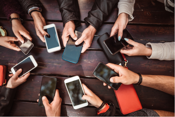 Keributan di Ruang Digital